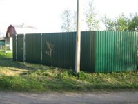 Забор из штакетника с монтажом , на винтовых сваях, с укосами 1м.п.